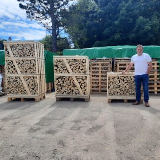 0.8m3 crate of Oak Logs